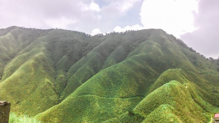 三角崙山